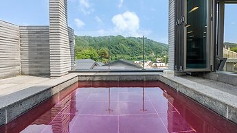 Gapyeong JH Poolvilla & Glamping