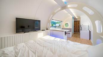 Gapyeong JH Poolvilla & Glamping