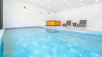 Gapyeong JH Poolvilla & Glamping