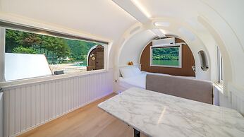 Gapyeong JH Poolvilla & Glamping