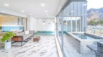 Gapyeong JH Poolvilla & Glamping