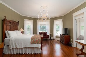 Oaklea Mansion Bed and Breakfast