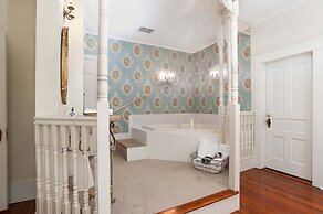 Oaklea Mansion Bed and Breakfast