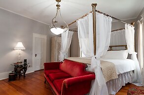 Oaklea Mansion Bed and Breakfast