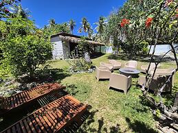 Moana Breeze Eco Lodge