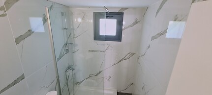 Nissi Twins Apartments by STAY BnB