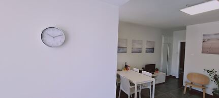 Nissi Twins Apartments by STAY BnB