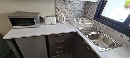 Nissi Twins Apartments by STAY BnB