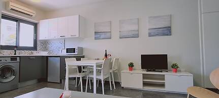 Nissi Twins Apartments by STAY BnB