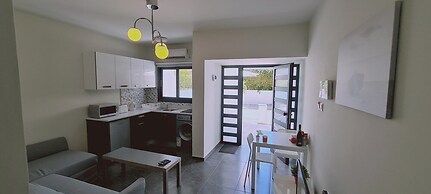 Nissi Twins Apartments by STAY BnB