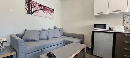 Nissi Twins Apartments by STAY BnB