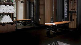 UMA House by Yurbban South Beach