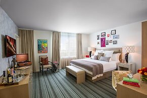 UMA House by Yurbban South Beach