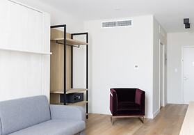 UMA House by Yurbban South Beach