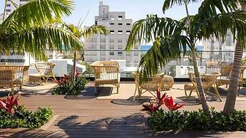 UMA House by Yurbban South Beach