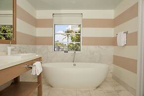 UMA House by Yurbban South Beach