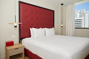 UMA House by Yurbban South Beach