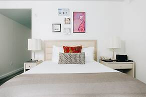 UMA House by Yurbban South Beach