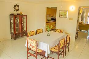 HOLIDAYS AT MANGO WALK COUNTRY CLUB