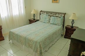 HOLIDAYS AT MANGO WALK COUNTRY CLUB