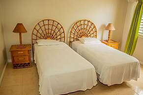 The Whytehouse Villa