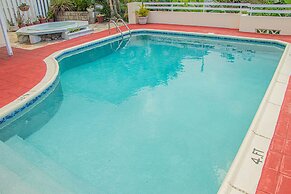 The Whytehouse Villa