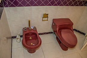 The Whytehouse Villa