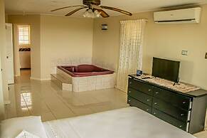 The Whytehouse Villa