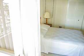 The Whytehouse Villa