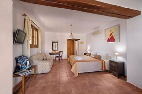 Hotel Alkifron Kala Nera