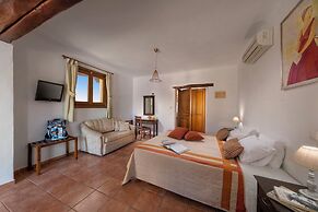 Hotel Alkifron Kala Nera