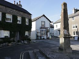 1 Tower House