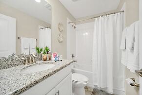 Gorgeous, Modern Home W/private Pool!