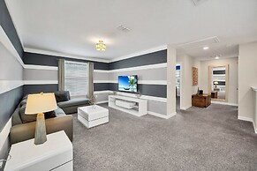 Gorgeous, Modern Home W/private Pool!