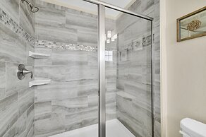 Gorgeous, Modern Home W/private Pool!