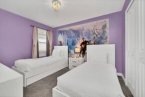 Gorgeous, Modern Home W/private Pool!