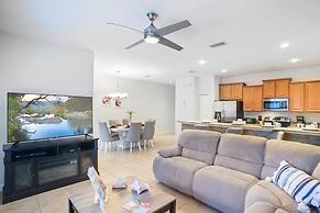 Private Pool Getaway! Near Theme Parks!