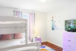 Private Pool Getaway! Near Theme Parks!