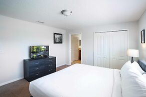 Private Pool Getaway! Near Theme Parks!