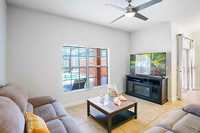 Private Pool Getaway! Near Theme Parks!