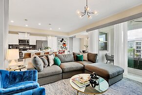 NEW Magically Themed Condo w/ Pool View!