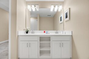 NEW Magically Themed Condo w/ Pool View!