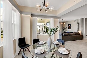 NEW Magically Themed Condo w/ Pool View!