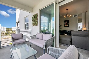 NEW Magically Themed Condo w/ Pool View!