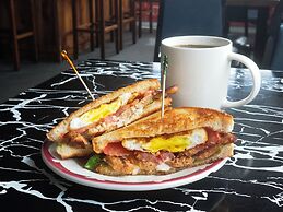 Cozy Corner Motel & Restaurant