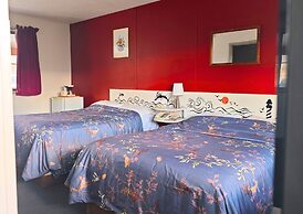 Cozy Corner Motel & Restaurant