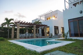 Sultan Palace Kikambala