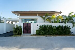 Escape Villas at Shambhala Grand