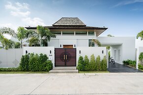 Escape Villas at Shambhala Grand