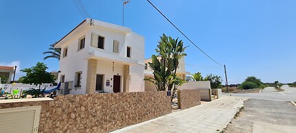Villa Maria Petounta by STAY BnB